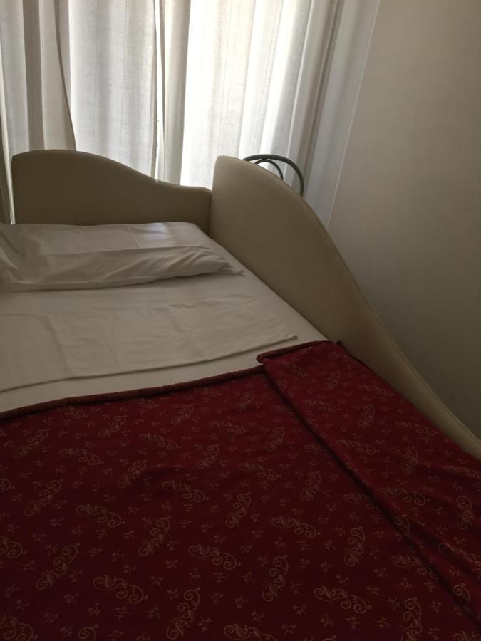 Blue Whale Bed & Breakfast โรม ภายนอก รูปภาพ