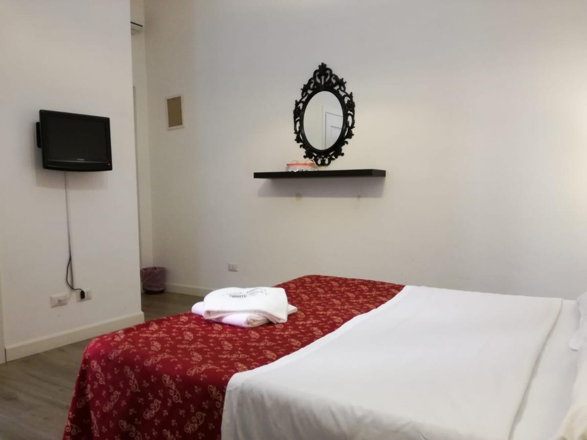 Blue Whale Bed & Breakfast โรม ภายนอก รูปภาพ
